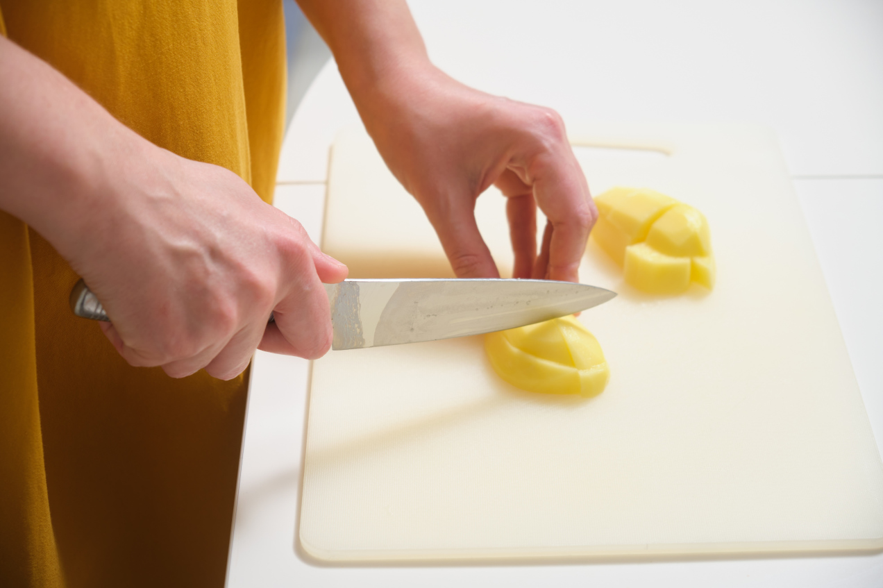 Jak gotować ziemniaki, żeby nie straciły..
