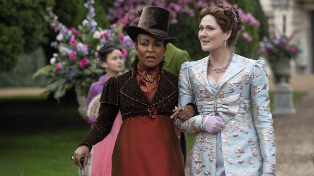 Lady Danbury znika z „Bridgertonów”? Twórcy..